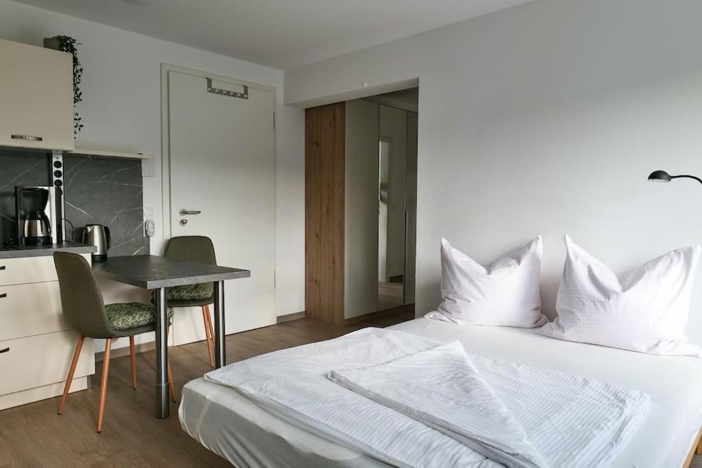 Wunderschoene Ferienwohnung Mit Balkon In Aue Aue  Dış mekan fotoğraf