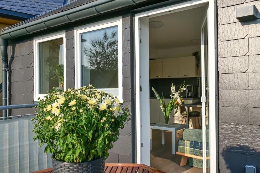 Wunderschoene Ferienwohnung Mit Balkon In Aue Aue  Dış mekan fotoğraf
